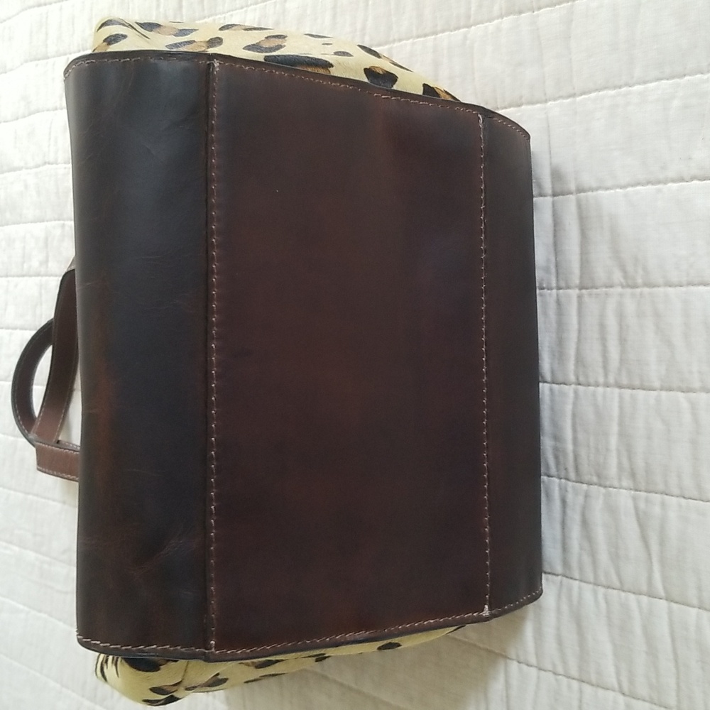 Ariat - Picture 3 of 11